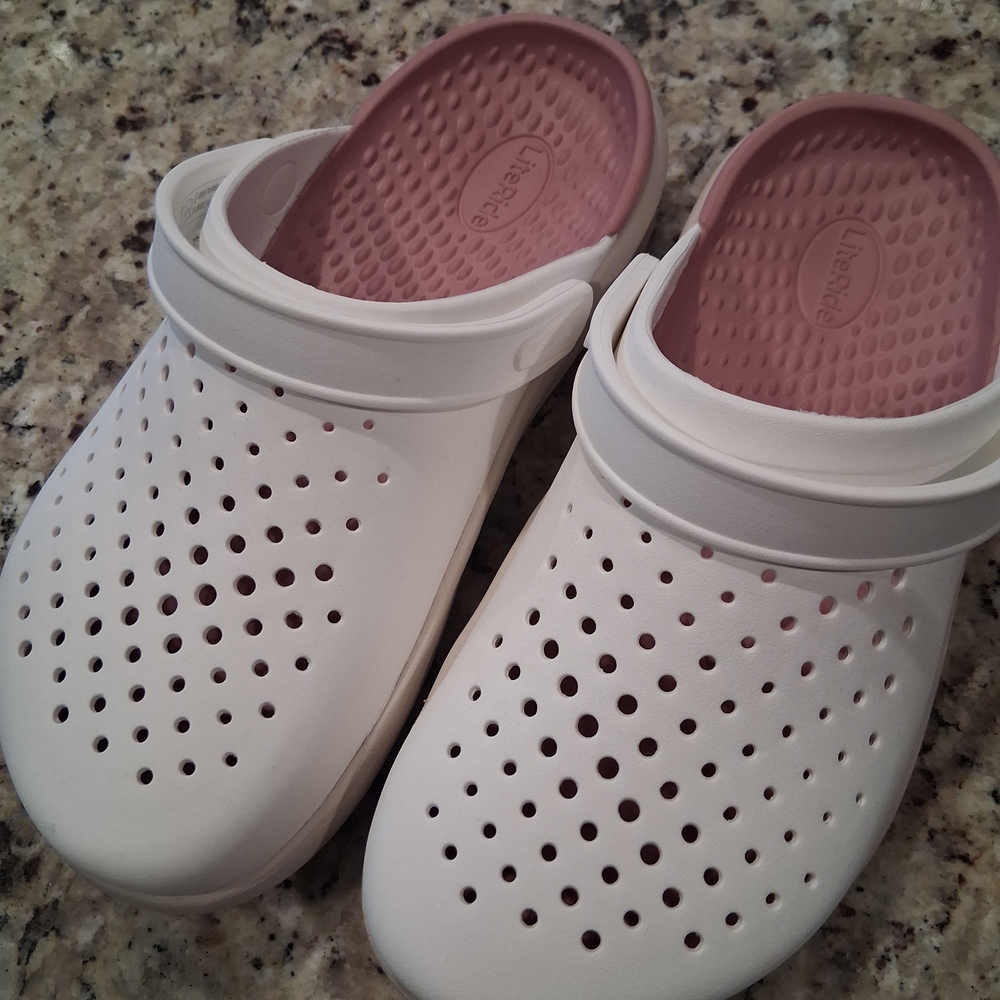 CROCS Women's Mules in Pink and White